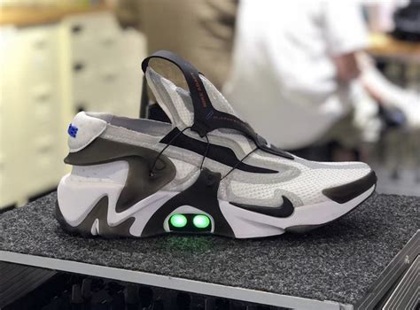 nike adapt huarache price